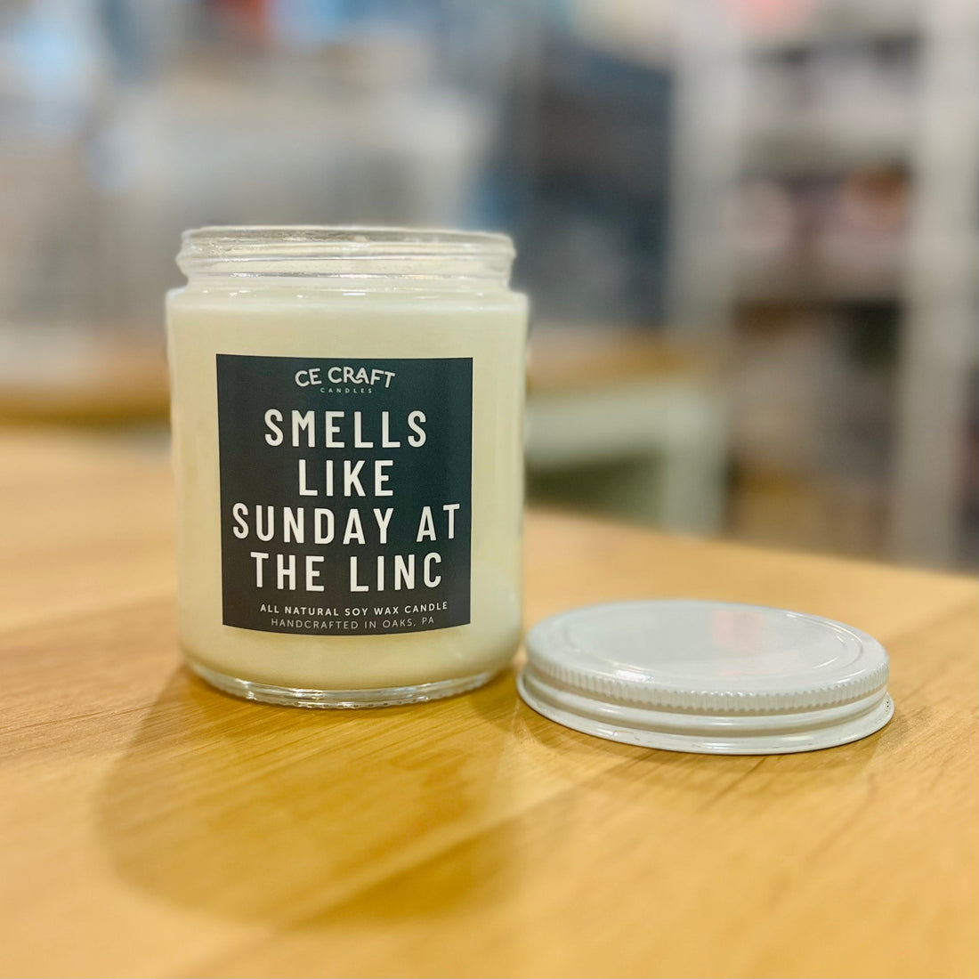 "Sunday at the Linc" Candle