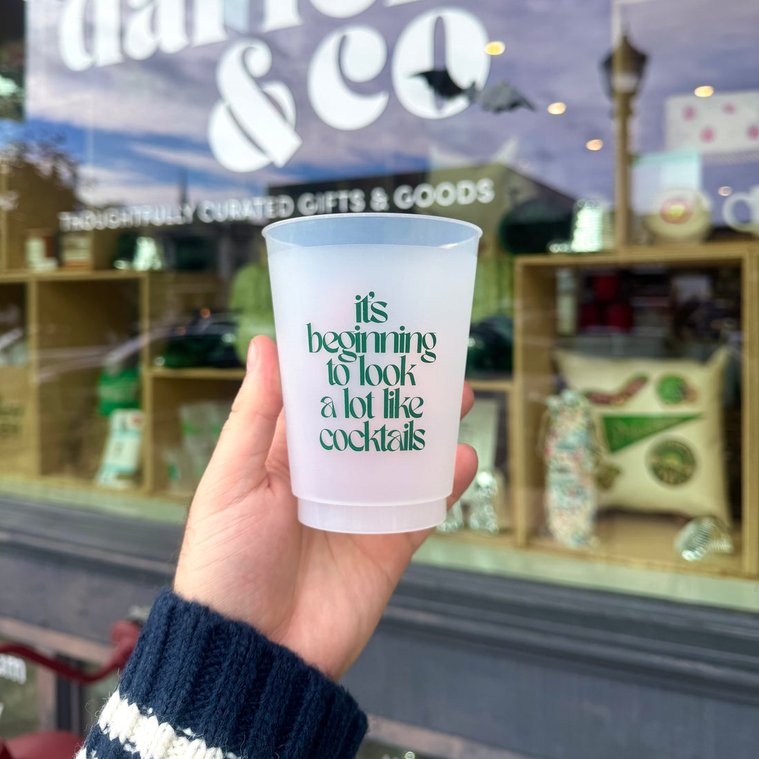 Look A Lot Like Cocktails Cup Set