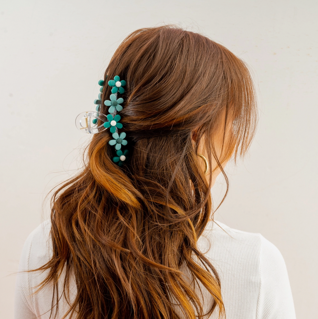 Green Daisy Claw Clip