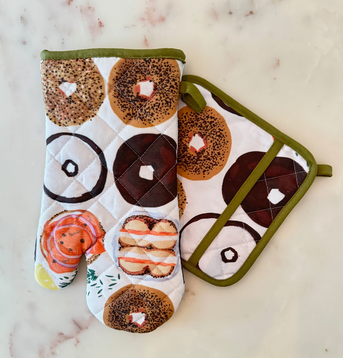 Bagels Oven Mitt & Pot Holder Set