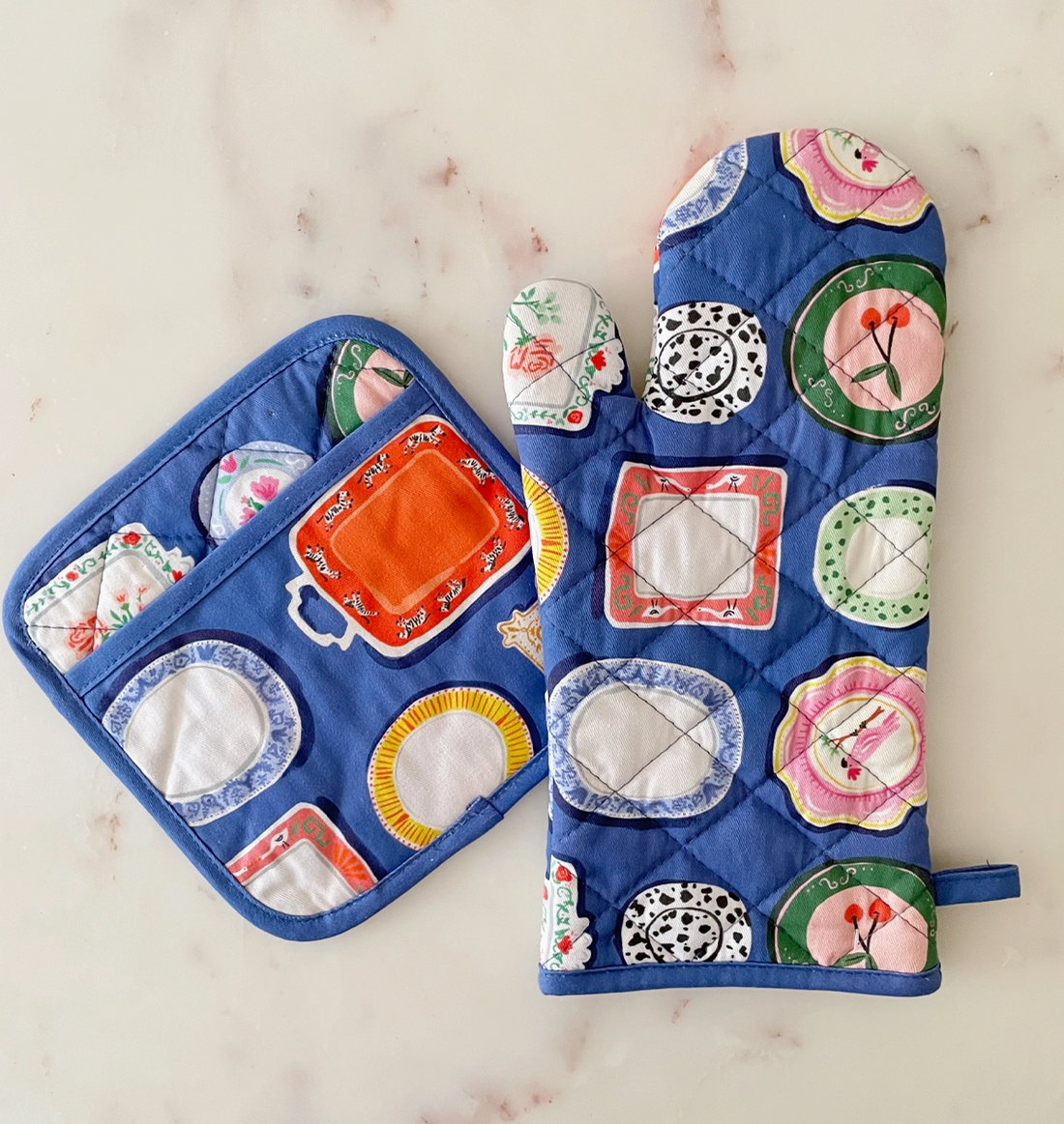 Dinner Plate Oven Mitt & Pot Holder Set