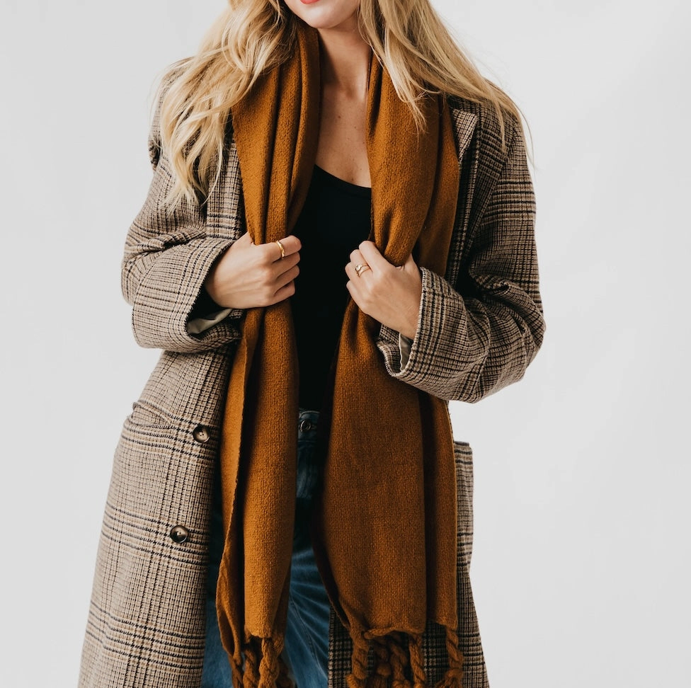 Caramel Twisted Tassel Scarf