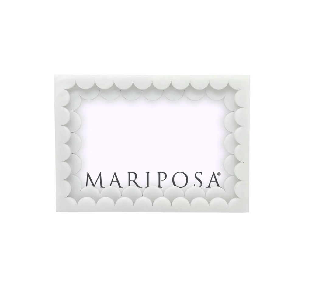 White Acrylic Double Scallop 4x6 Frame