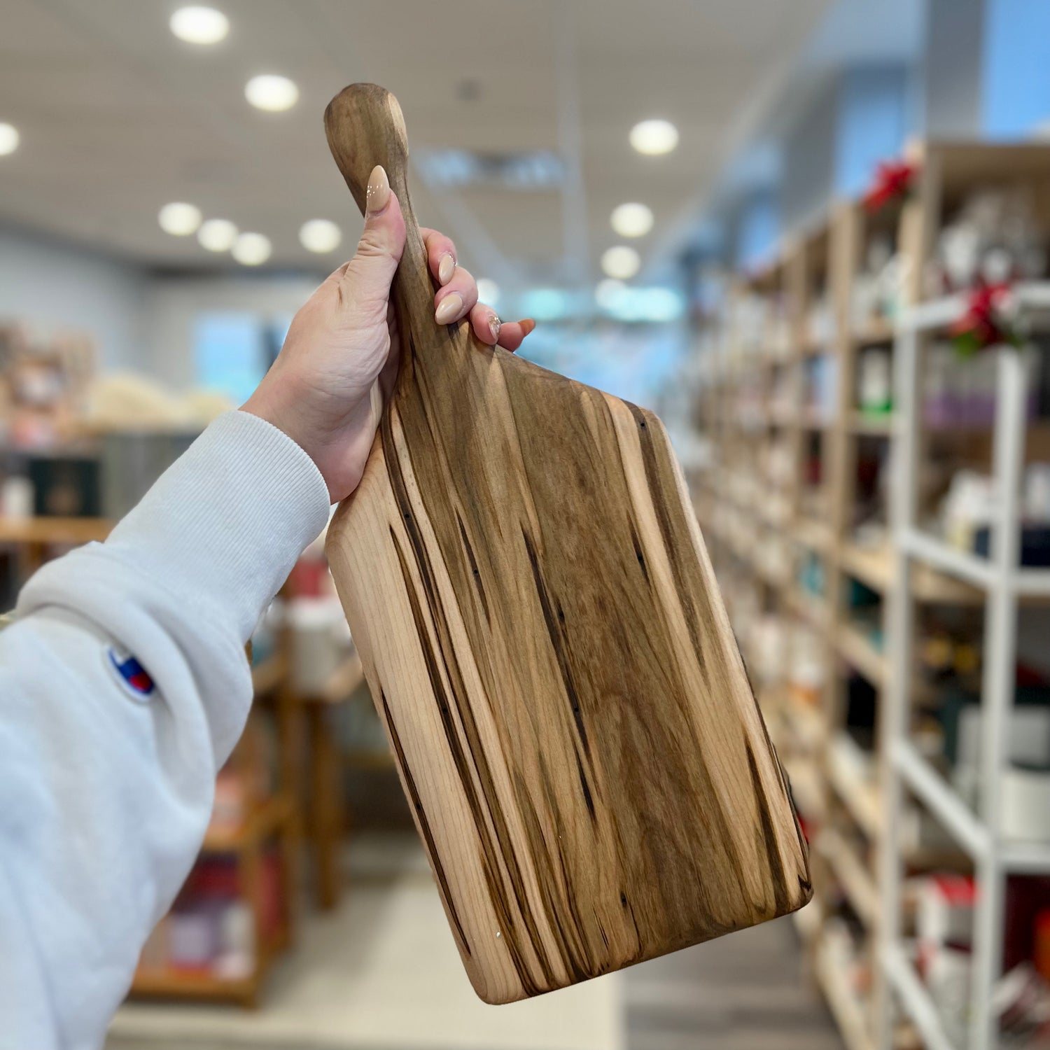 Skye Serving Board - Ambrosia Maple