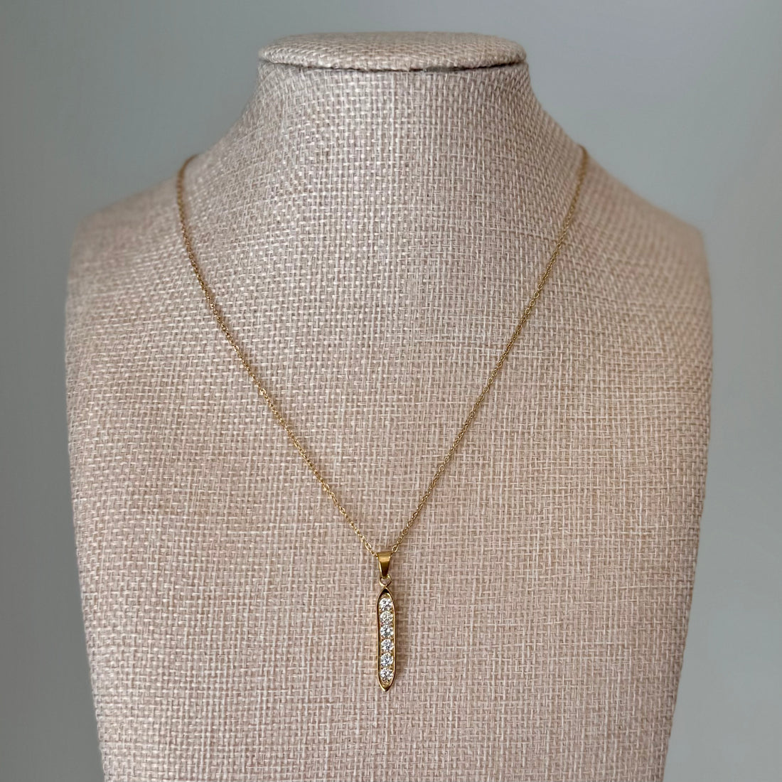 The Linear Necklace