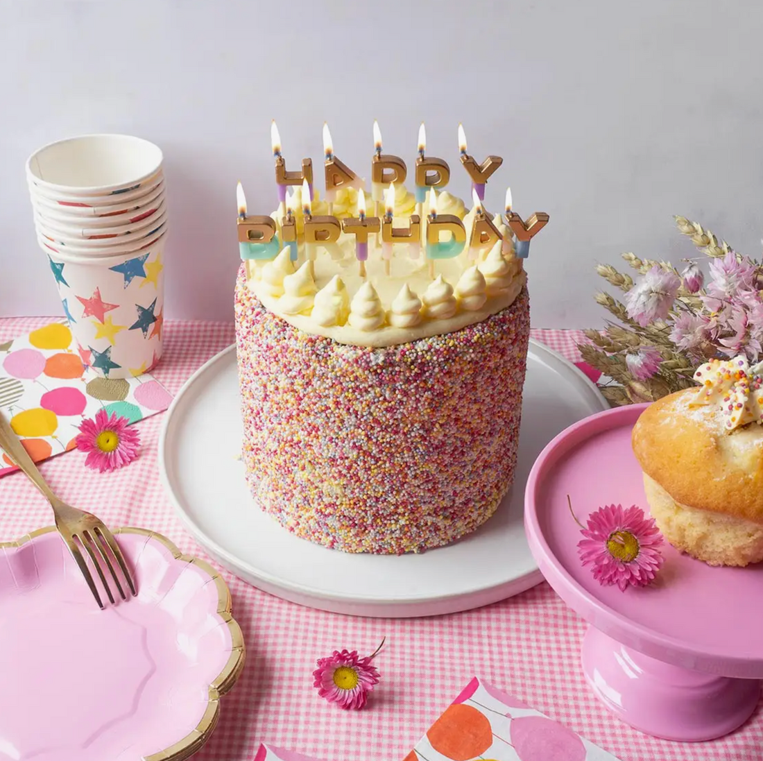 Pastel &quot;Happy Birthday&quot; Candles