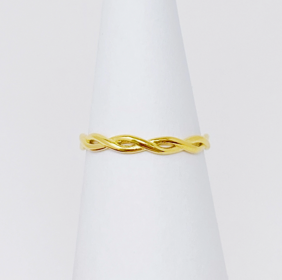 Dainty Twisted Rope Ring